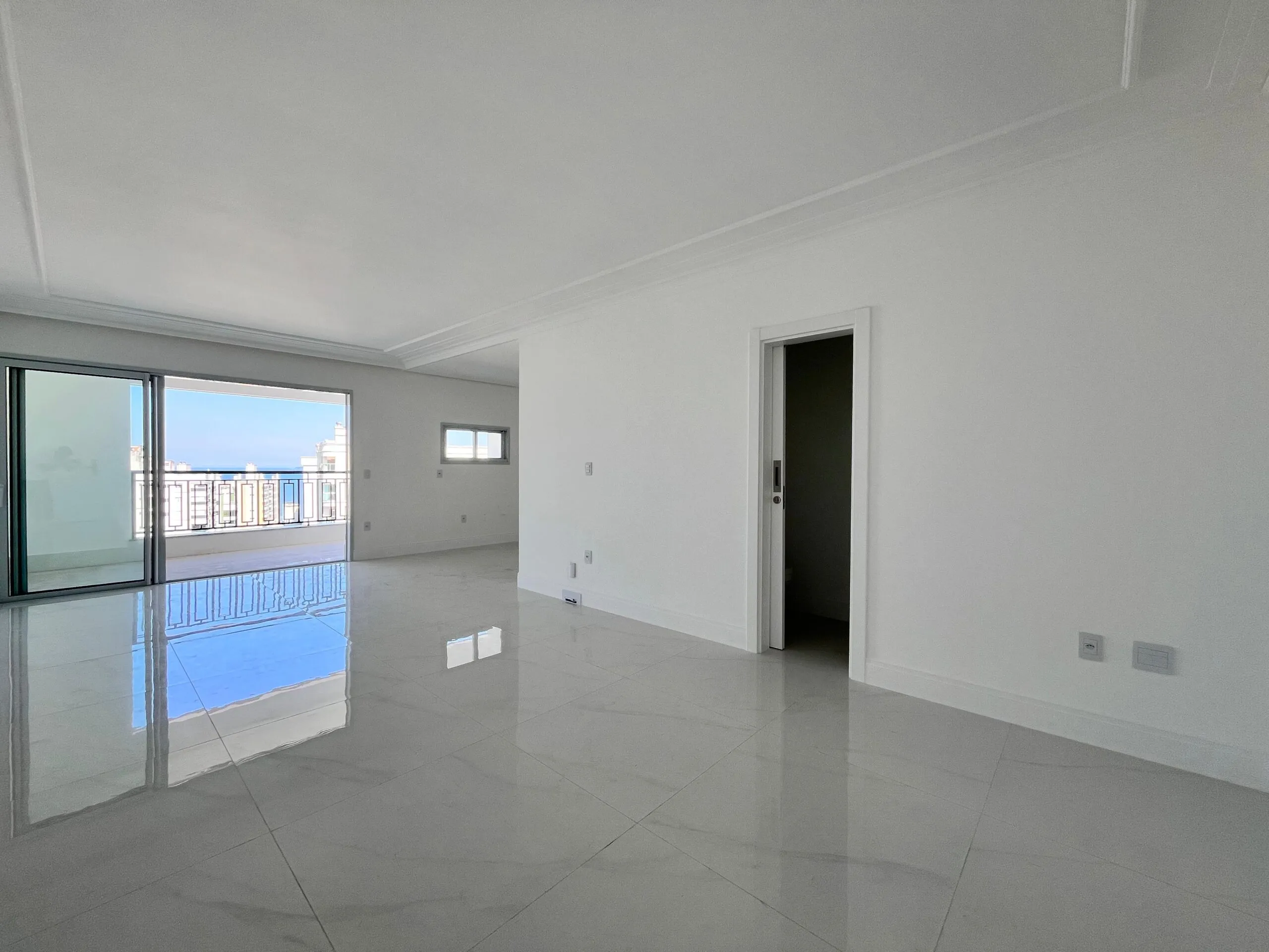 Imagem Apartamento à venda com 160m2 por R$ 2.798.000,00