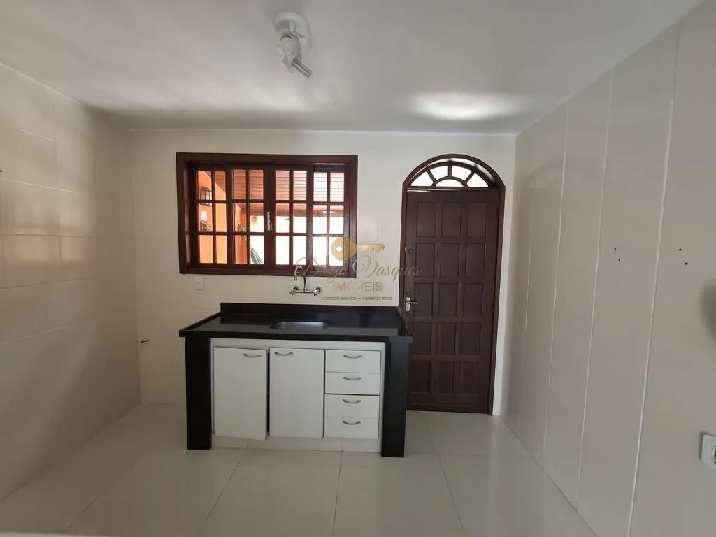 Imagem Casa em Condomínio para Venda em Teresópolis / RJ no bairro Artistas