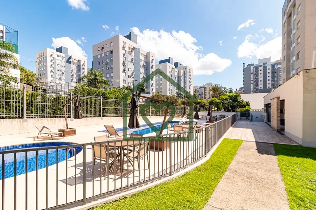 Imagem APARTAMENTO COM PÁTIO PRIVATIVO SEMIMOBILIADO 108m², 3 QUARTOS (1 SUÍTE), 2 BANHEIROS, 2 VAGAS DE...