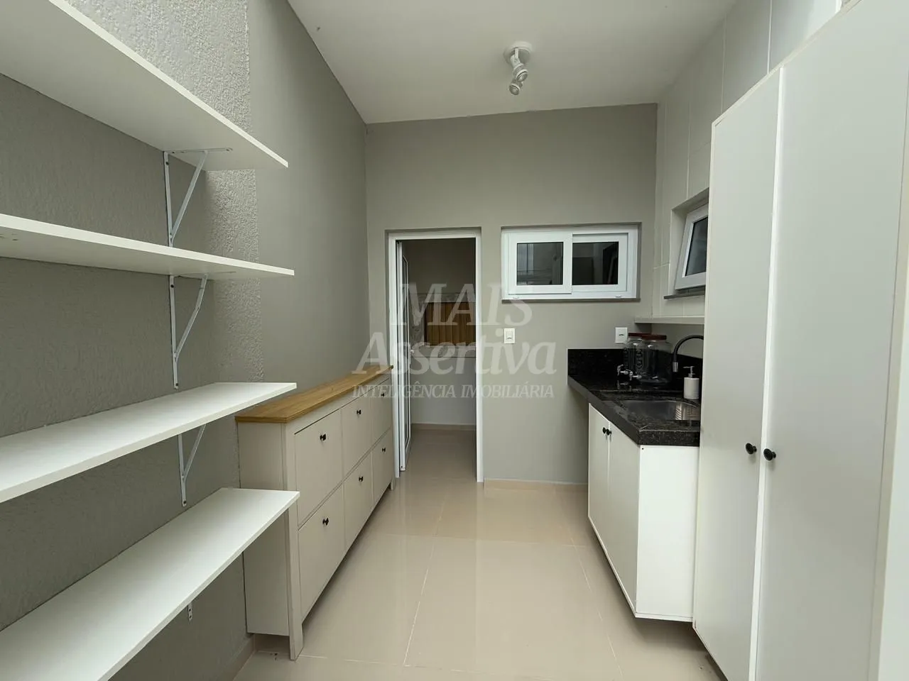 Imagem Excelente casa geminada à venda no Balneário Noiva do Mar em Xangri-Lá - Semi Mobiliada