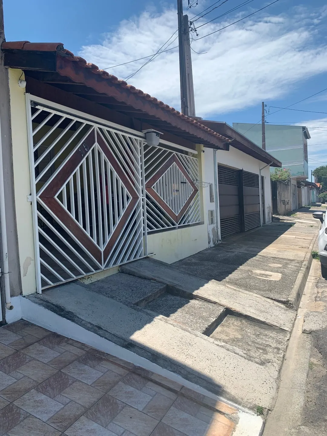 Foto do imóvel Casa à venda 3 Quartos, 1 Suite, 2 Vagas, 125M², Residencial Mombaça, Pindamonhangaba - SP