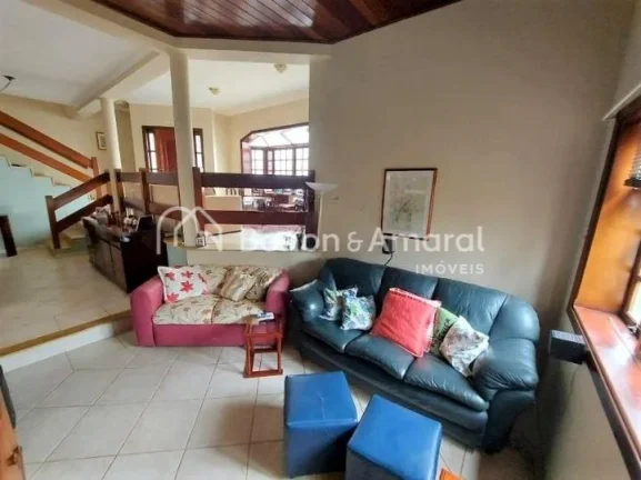 Imagem Casa à venda no Loteamento Caminhos de San Conrado, em Sousas.

Casa com pé direito alto e ótima ...