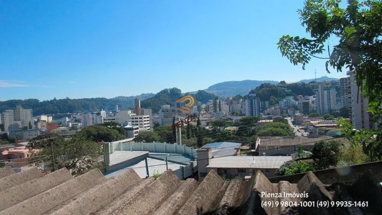 Imagem Casa para Venda em Concórdia, Centro, 3 dormitórios, 1 suíte, 1 banheiro