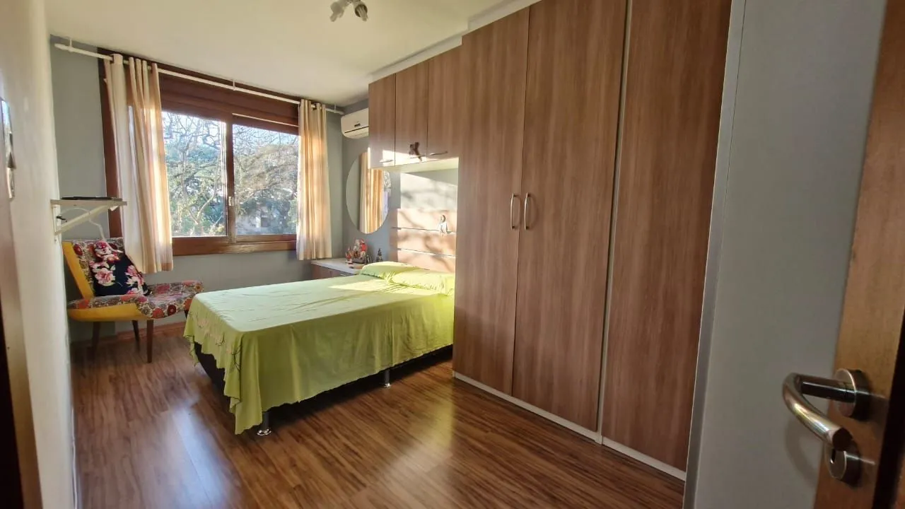 Imagem Apartamento pronto para morar, todo reformado, 3 dormitórios, banheiro, cozinha, área de serviço e 1 garagem