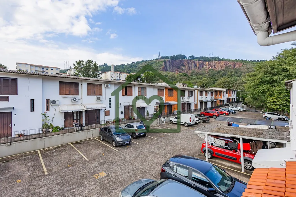 Imagem Descubra seu novo lar no coração do Jardim Ypu, uma das áreas mais residenciais de Porto Alegre. ...