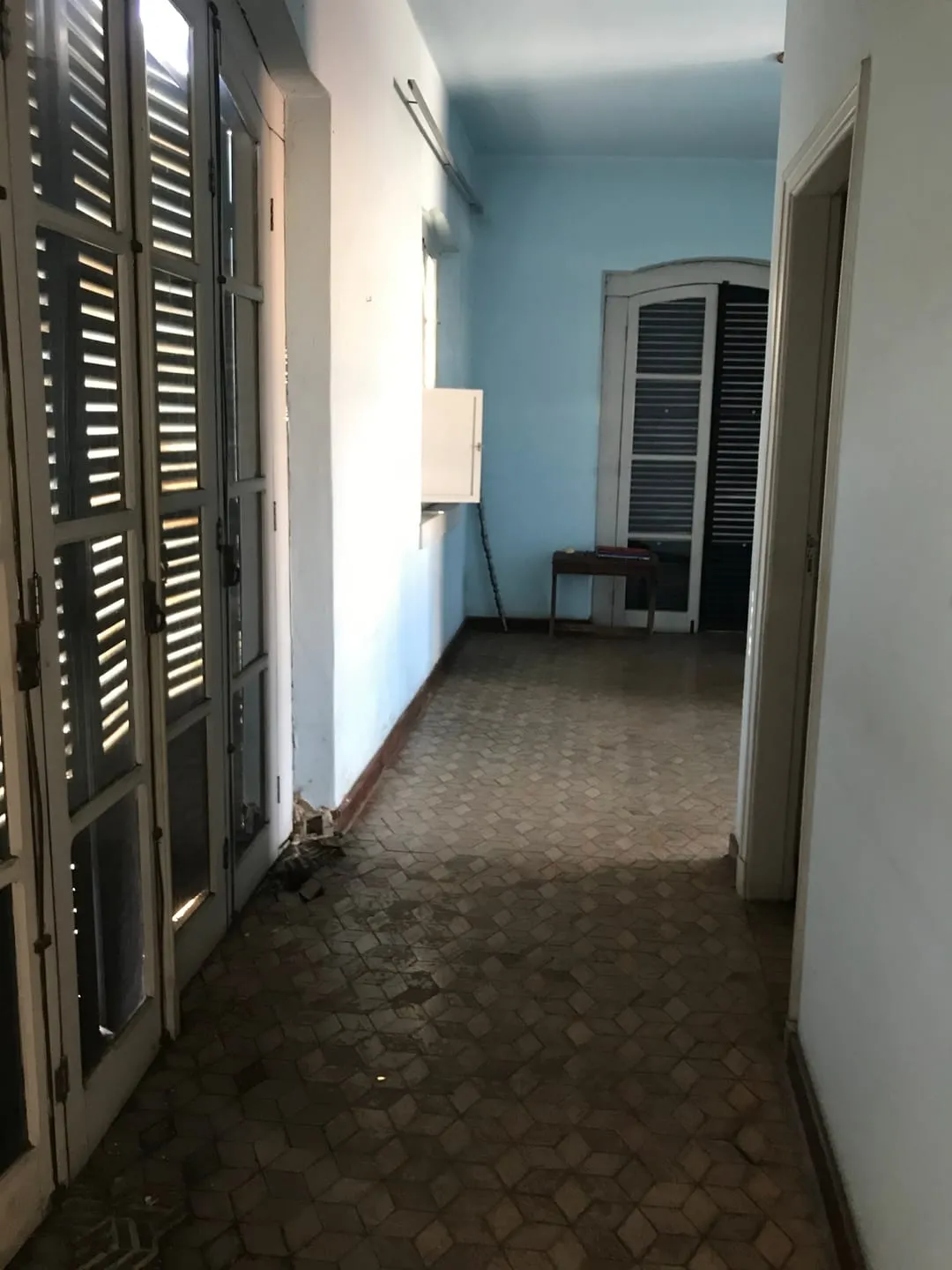 Imagem Sobrado de Esquina com 368,50m² no Centro de Pinda - Ótima Oportunidade para Residência ou Comércio de Sucesso!