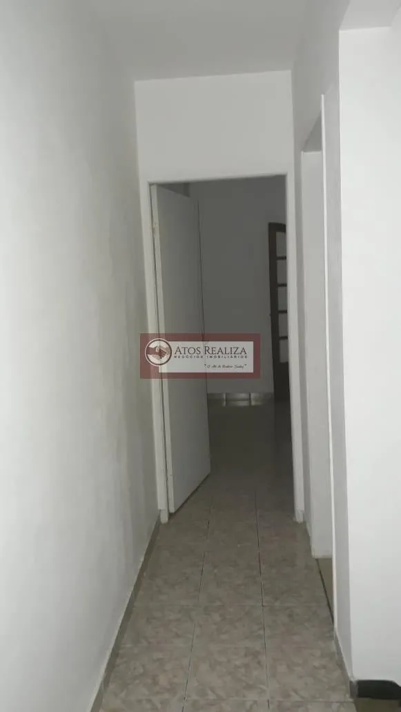 Imagem Oportunidade. Vendo lindo sobrado na vila do encontro, a 10 minutos andando do metrô Jabaquara, imóvel com 2 Dormitórios espaçosos, Cozinha com Armários, sala grande, edícula com lavanderia, bem localizado em uma rua sem saída em Jabaquara. Valor de oport
