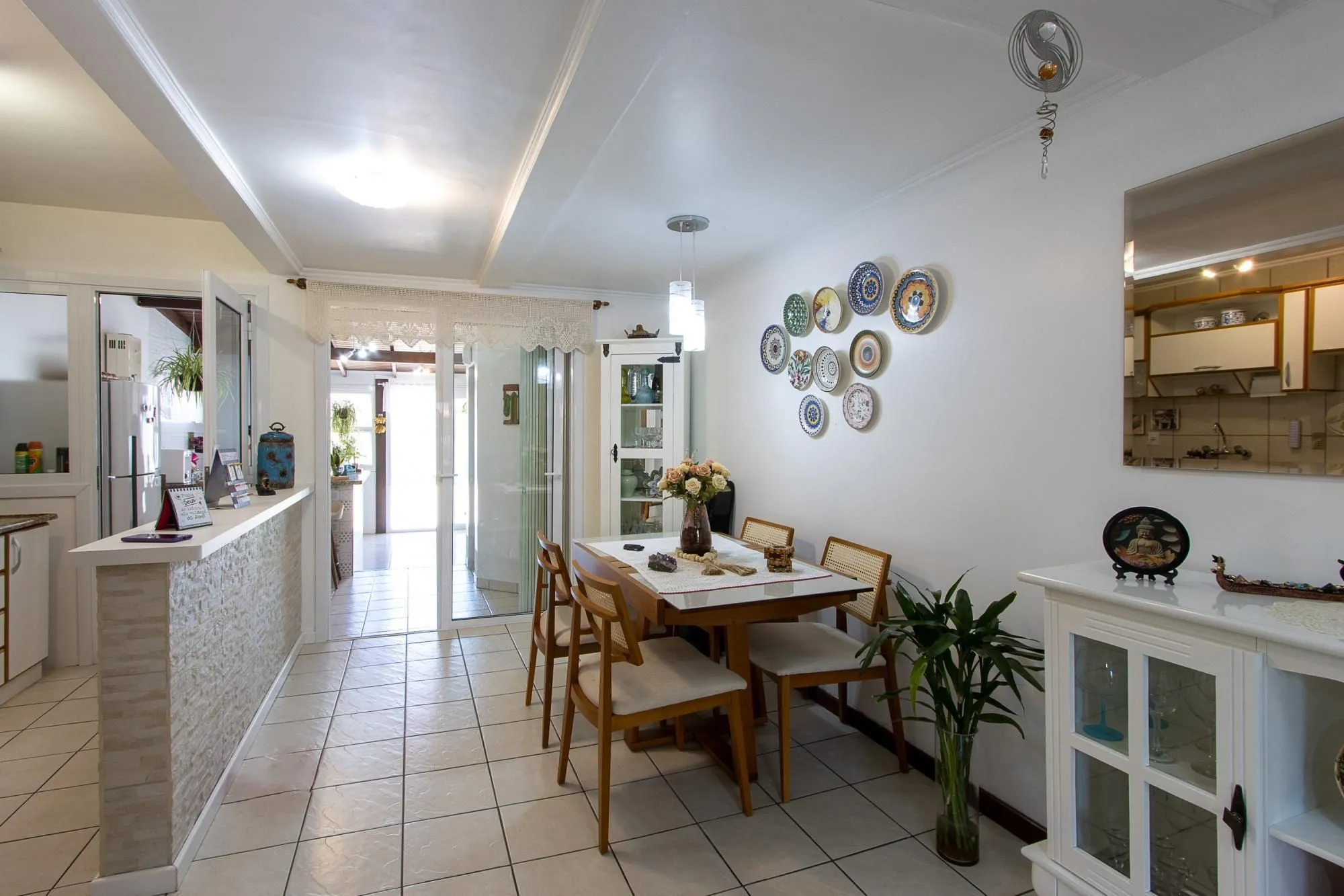 Imagem Casa para Venda - 110.14m², 2 dormitórios, sendo 1 suites, 2 vagas - Hípica