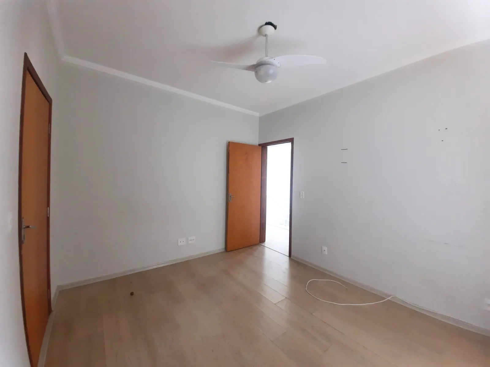 Imagem Casa de luxo em condomínio no Jardim Novo Mundo, Sorocaba-SP: 4 quartos, 2 suítes, 3 salas, 6 banheiros, 8 vagas, 331m². Venda ou locação!