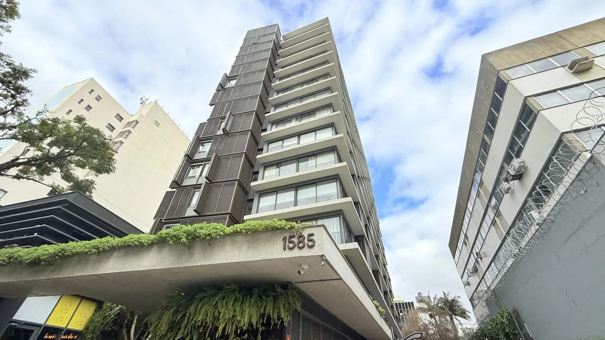 Imagem Excelente Apartamento à venda - R$588.800,00 - Bairro Auxiliadora / Porto Alegre -