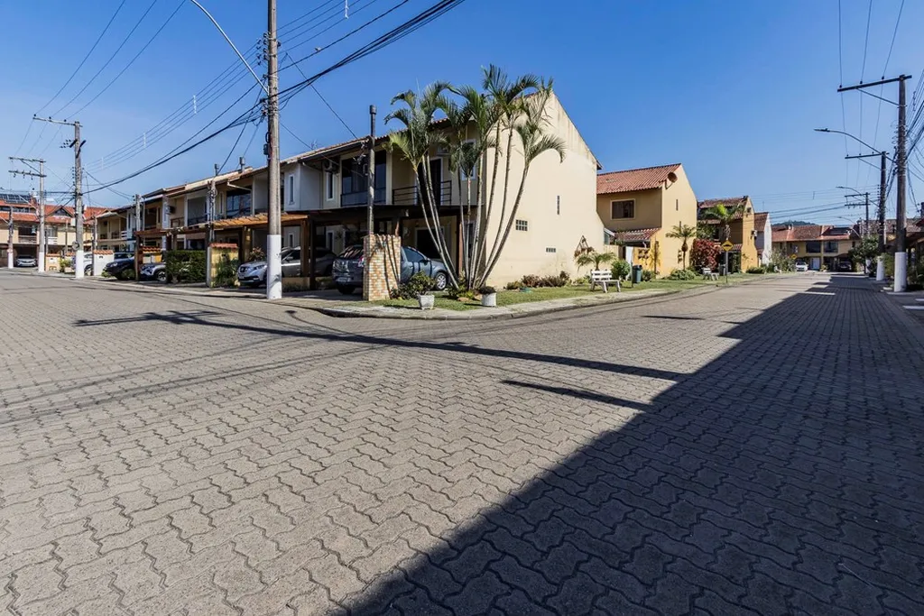 Imagem Casa de Condomínio em Aberta dos Morros