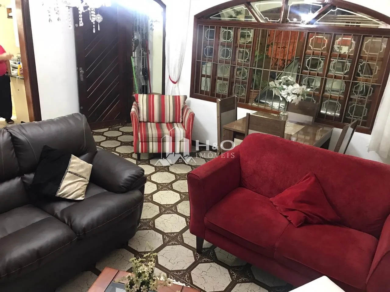 Foto do imóvel Sobrado à Venda na Vila Carmosina | 2 Dormitórios | 2 Vagas | Excelente Localização