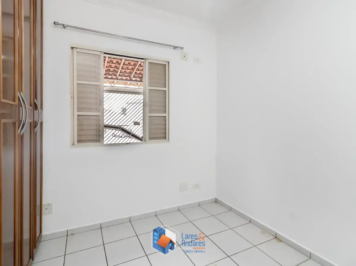 Imagem Casa para venda em Parque Maria Domitila com 5 quartos, sendo 2 suítes, 310m²