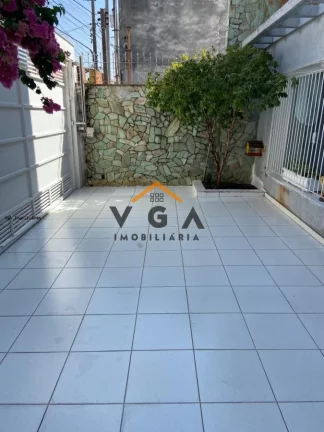 Imagem Sobrado para Venda em São Paulo, Vila Carrão, 3 dormitórios, 1 suíte, 4 banheiros, 2 vagas