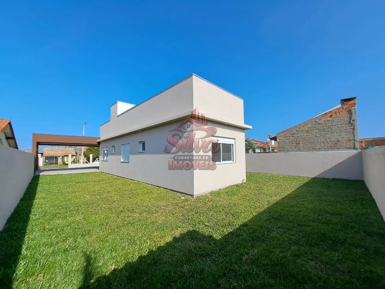 Imagem Casa alto padrão com suíte no Centro de Imbé