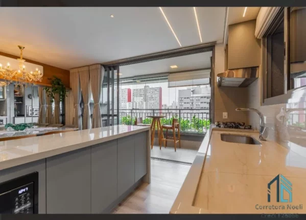 Imagem Apartamento mobiliado a venda, 03 quartos sendo 02 suítes, 02 vagas no Centro de Curitiba PR