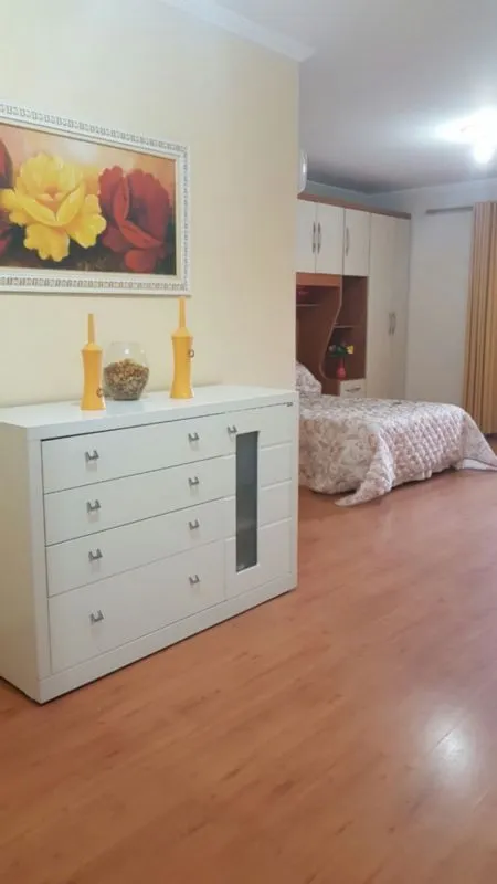 Imagem Casa para Venda - 165.52m², 3 dormitórios, sendo 1 suites, 2 vagas - Sarandí