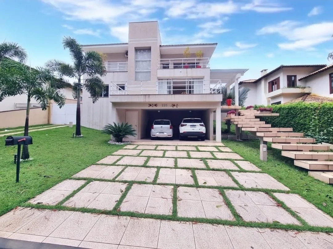 Imagem Casa à venda e locação 3 Suites, 2 Vagas, 700M², Socorro, Pindamonhangaba - SP | COLONIAL VILLAGE
