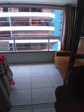 Imagem Apartamento 2 (dois) quartos sendo 01(hum) suite de frente no coração do Centro de Guarapari Cozinha espaçosa c/ área de serviço Sala 2 ambientes c/