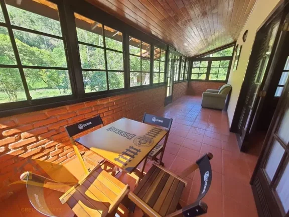 Imagem Vendo Linda Chácara com 40 Mil Mts² Próximo ao centro de Friburgo
