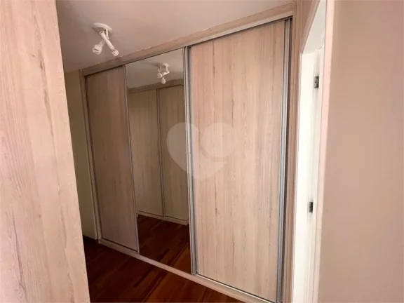 Imagem Apartamento à venda com 3 quartos, sendo 1 suíte, no condomínio Espaço Raposo, São Paulo - SP
