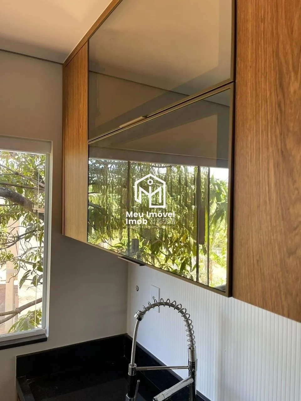 Imagem Casa Condomínio 4 quartos 3 suítes 4 Vagas 300M² Arniqueiras