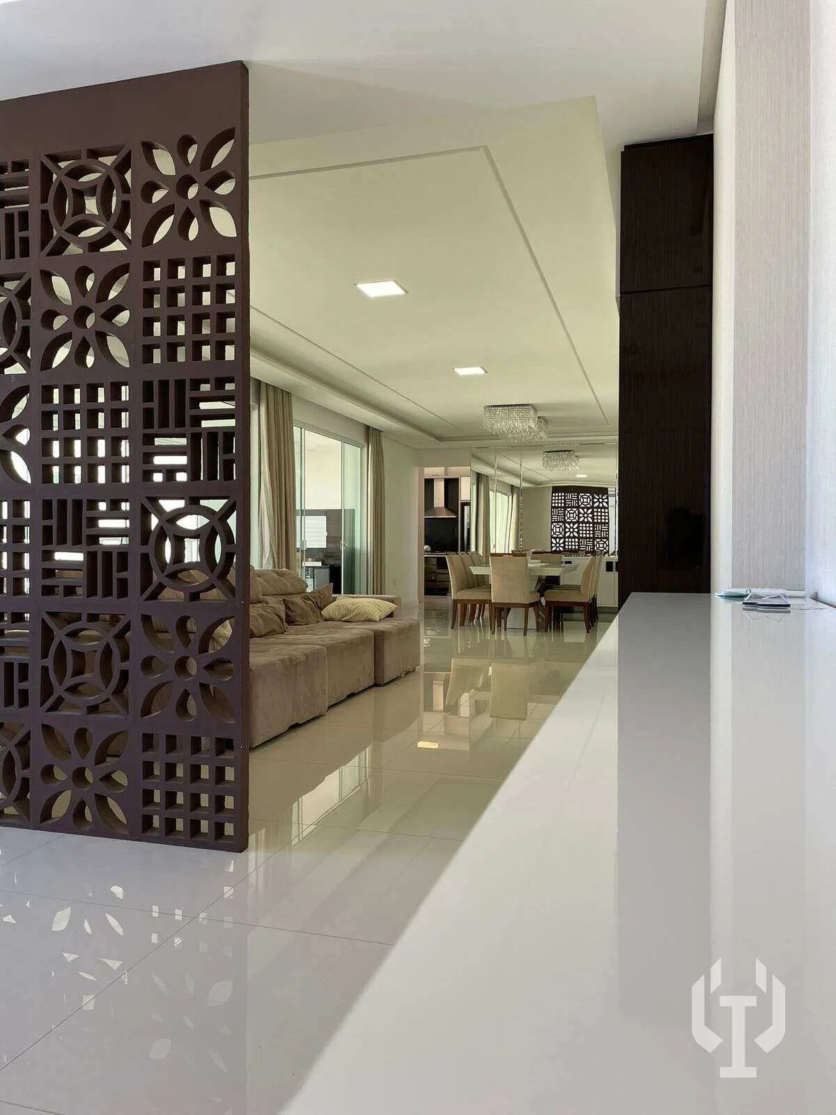 Imagem Apartamento à venda, com 4 suítes, pronto e mobiliado em 100x