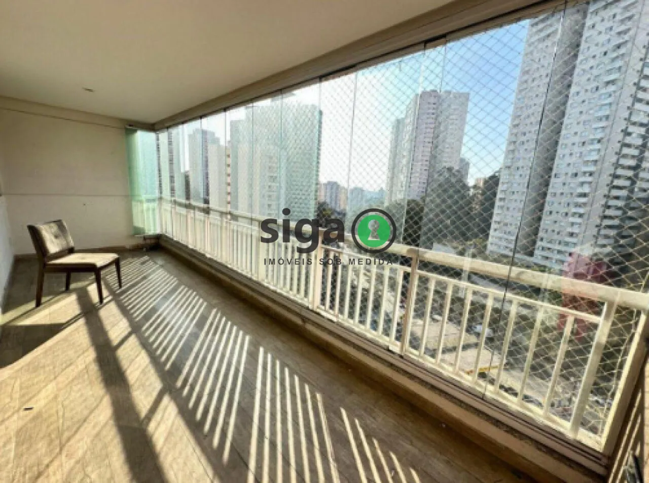 Imagem Apartamento à venda com 3 dormitórios, 2 vagas de garagem, no Condominio Andorinha