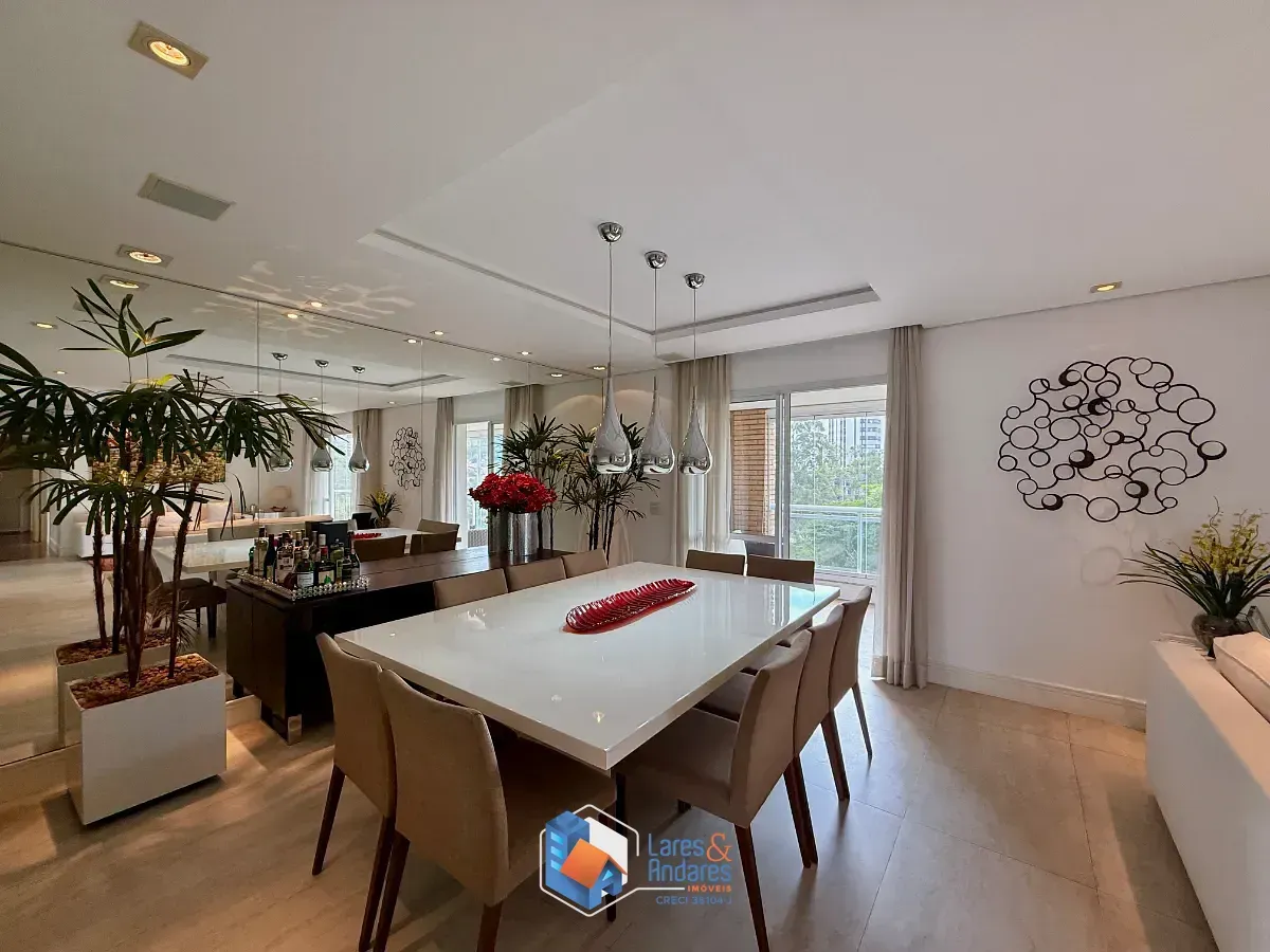 Imagem Apartamento para venda em Vila Andrade com 4 quartos, sendo 3 suítes, 200m²