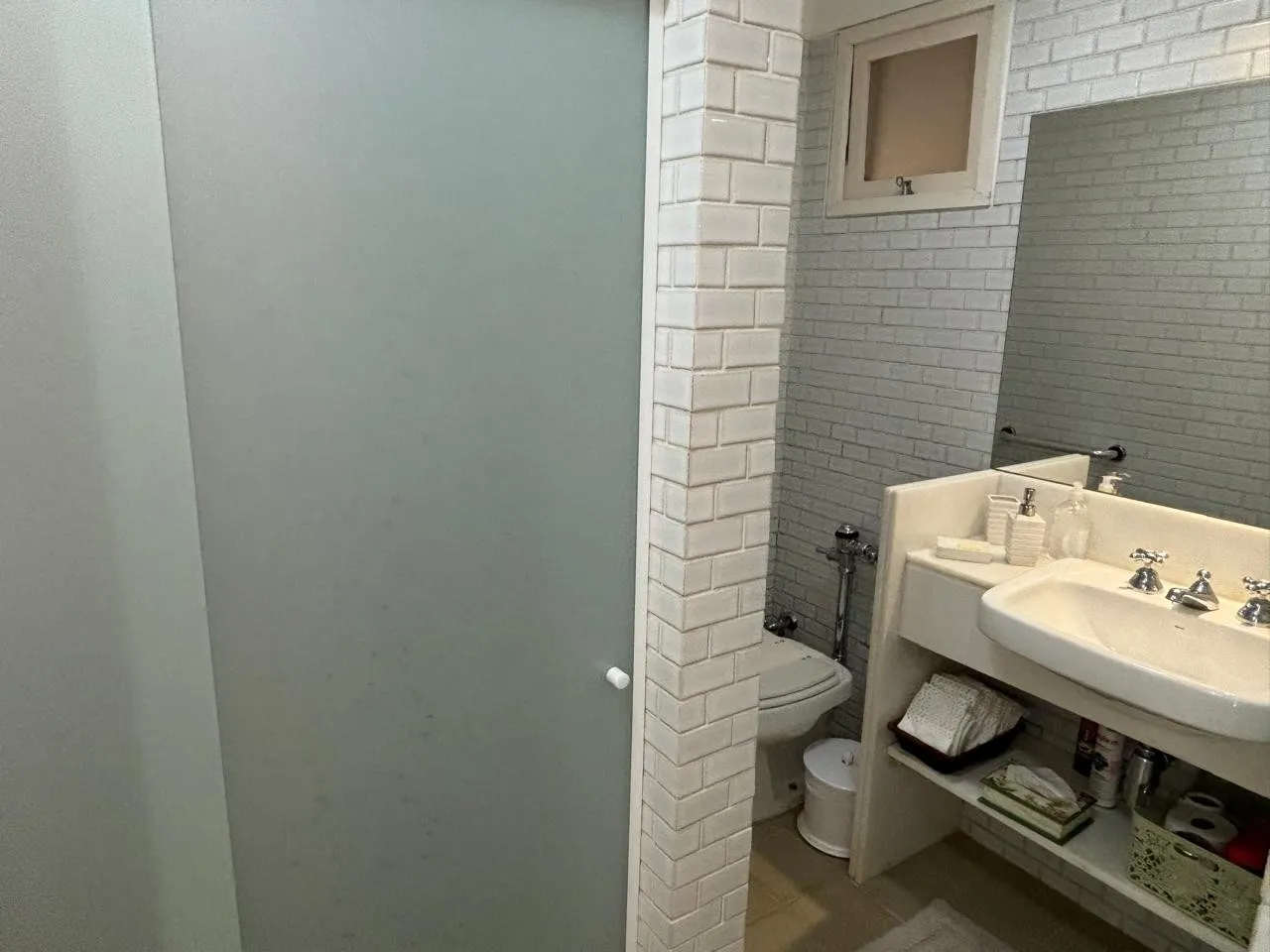 Imagem Casa para Venda em Petrópolis / RJ no bairro Nogueira