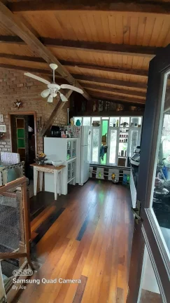 Imagem Casa Rústica em Garopaba-SC: 3 Suítes, Vista Panorâmica, Jacuzzi e 3000m² de Terreno