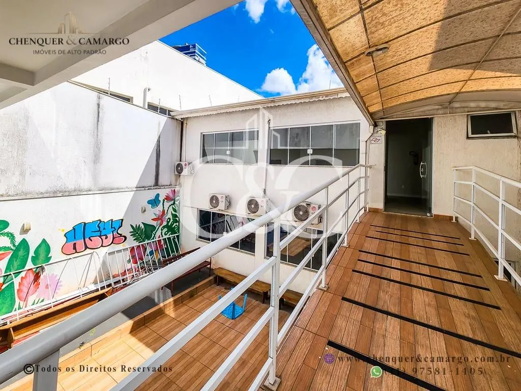 Imagem Imóvel Comercial para alugar, Avenida Jundiaí de 321.00m² com 11 Quartos e 4 Garagens