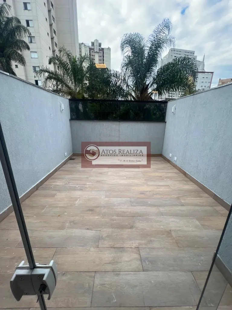 Imagem Vendo SUPER Oportunidades na vila Mariana. Casa 225m2, com 3 suítes, 6 Banheiros, 2 vagas, dependência de empregada, corredores nas laterais. OPORTUNIDADE.