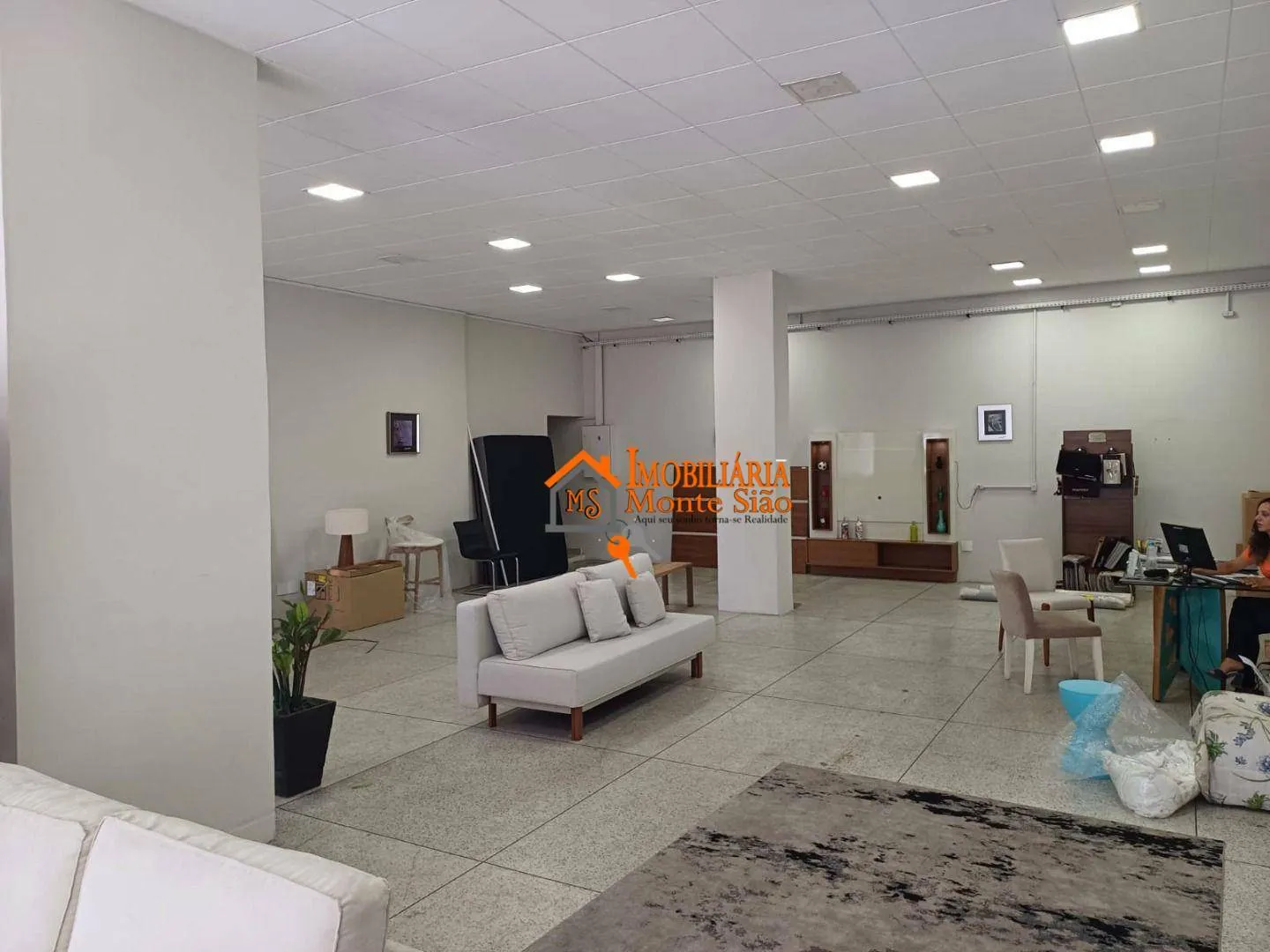Imagem Salão à venda, 200 m² por R$ 1.500.000,00 - Vila Galvão - Guarulhos/SP