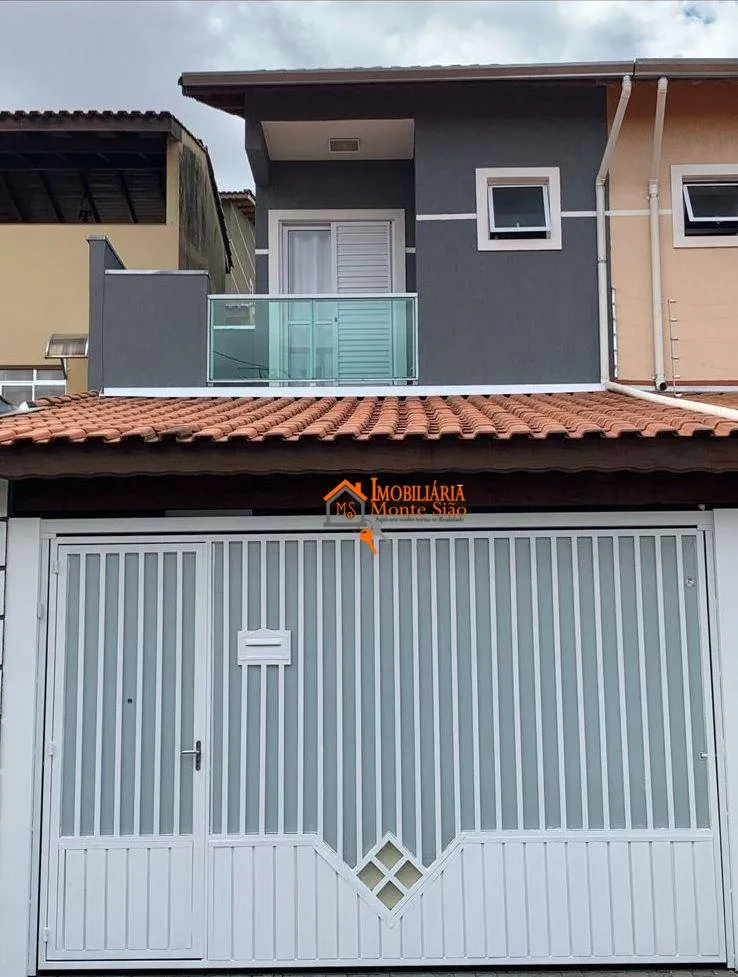Imagem Casa com 3 dormitórios à venda, 220 m² por R$ 830.000,00 - Jardim Santa Clara - Guarulhos/SP