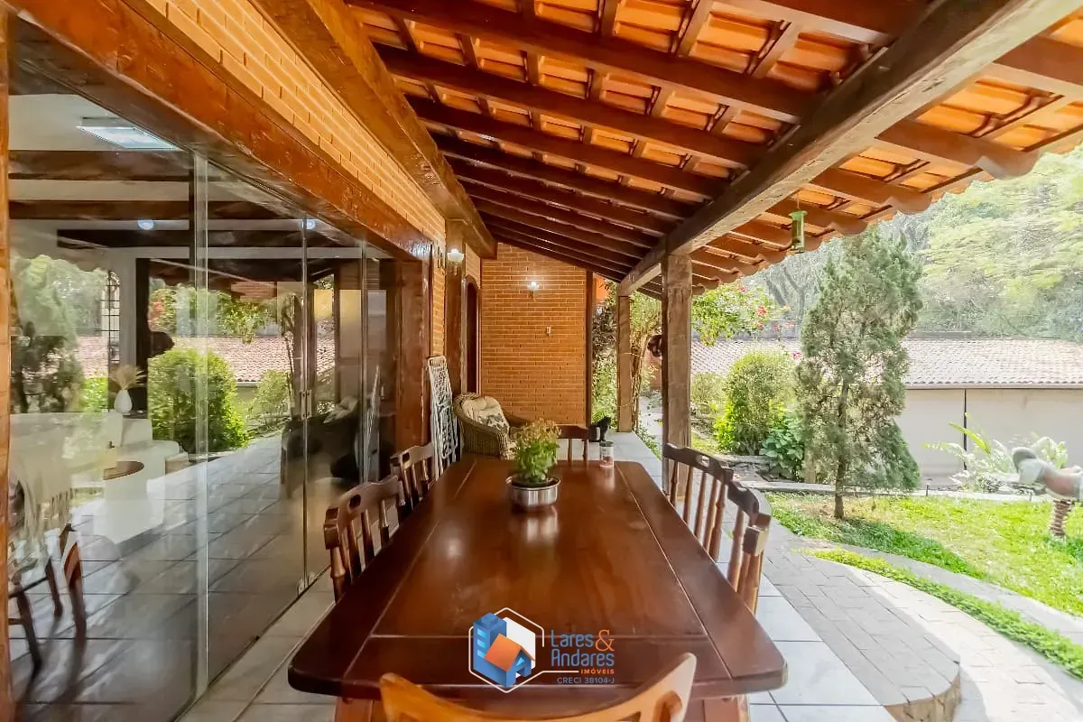 Imagem Casa no condomínio Clube Castelo para venda com 3 quartos, sendo 2 suítes, 306m²