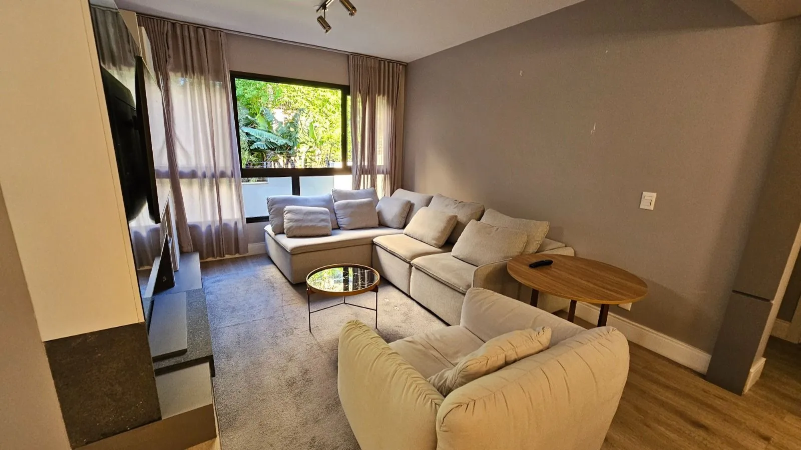 Imagem APARTAMENTO 3 DOMIRTÓRIOS - 3 SUITES - 2 VAGAS - MENINO DEUS - PORTO ALEGRE - RS