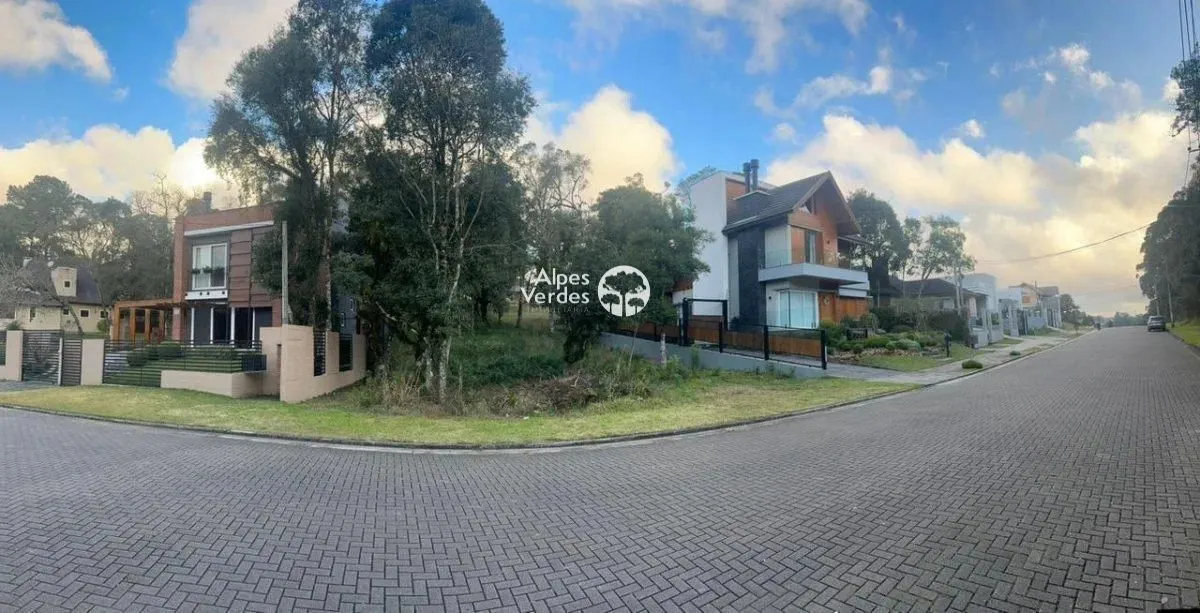Imagem Terreno à Venda em Vivenda dos Arvoredas, Gramado - RS
