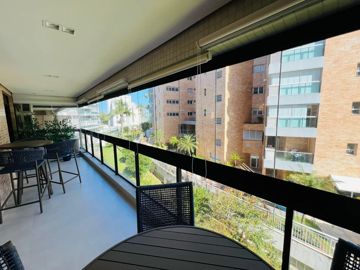 Imagem Apartamento para Venda em Bertioga, Riviera, 3 dormitórios, 2 suítes, 2 banheiros, 2 vagas