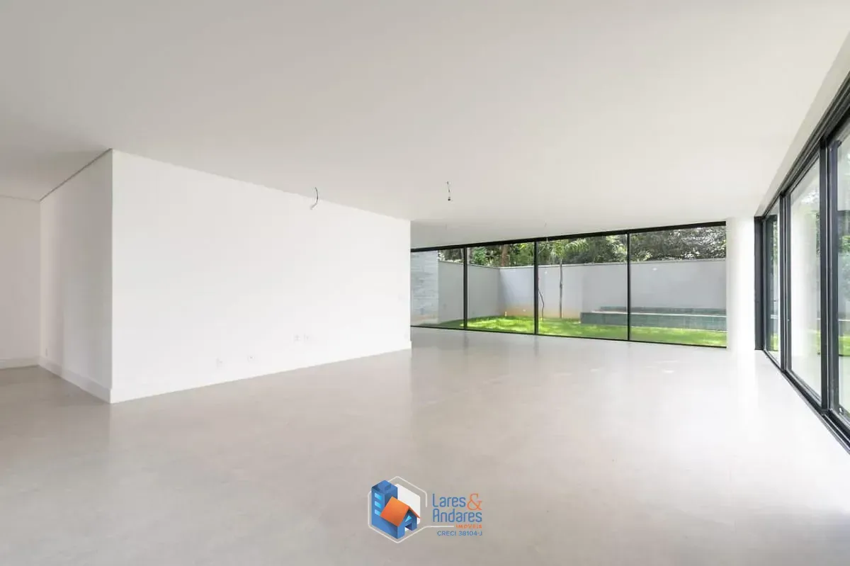 Imagem Casa em condomínio para venda em Brooklin com 3 quartos, sendo 3 suítes, 620m²