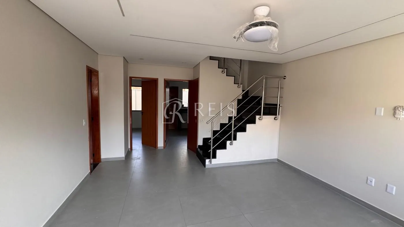 Imagem Casa para Venda em Rio das Ostras, Atlântica, 3 dormitórios, 2 suítes, 3 banheiros, 2 vagas
