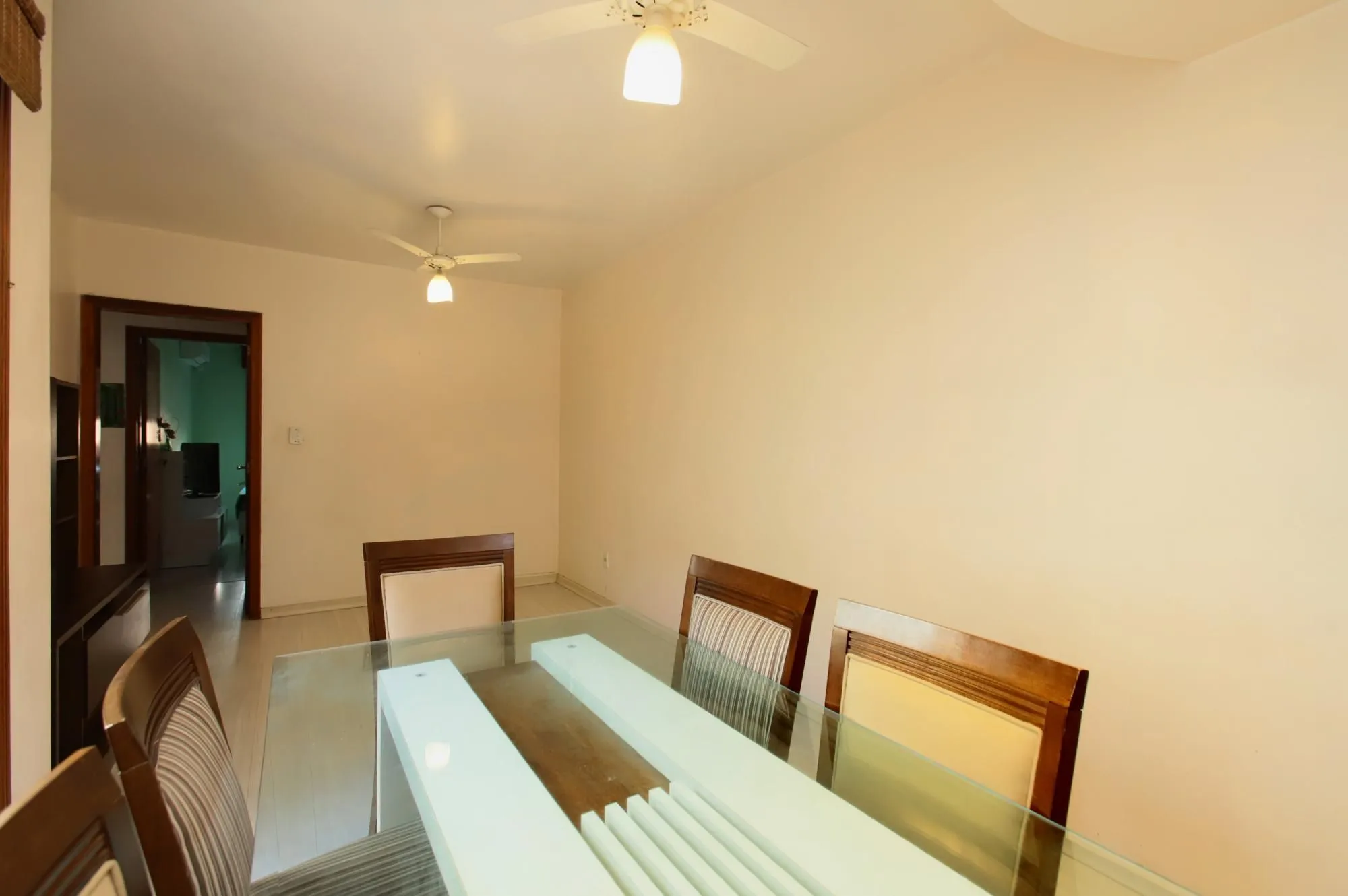 Imagem Bem localizado 03 dorm. Suite, churrasqueira, 01 vaga , Auxiliadora