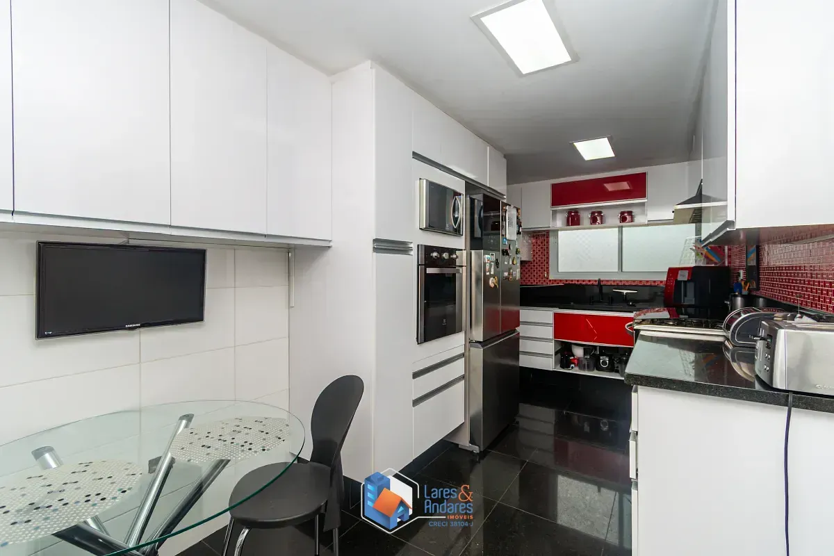 Imagem Cobertura para venda em Chácara Califórnia com 2 quartos, sendo 2 suítes, 171m²