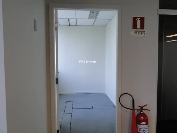 Imagem CHUCRI ZAIDAN Conjunto Comercial para Locação na CHUCRI ZAIDAN de 598m²