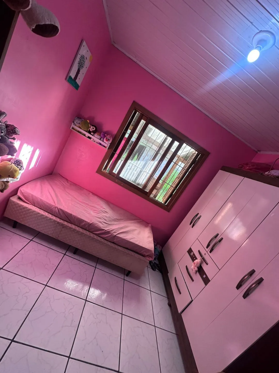 Imagem CASA À VENDA COM 2 DORMITÓRIOS E CONSTRUÇÃO PARA COMÉRCIO NO Tarumã