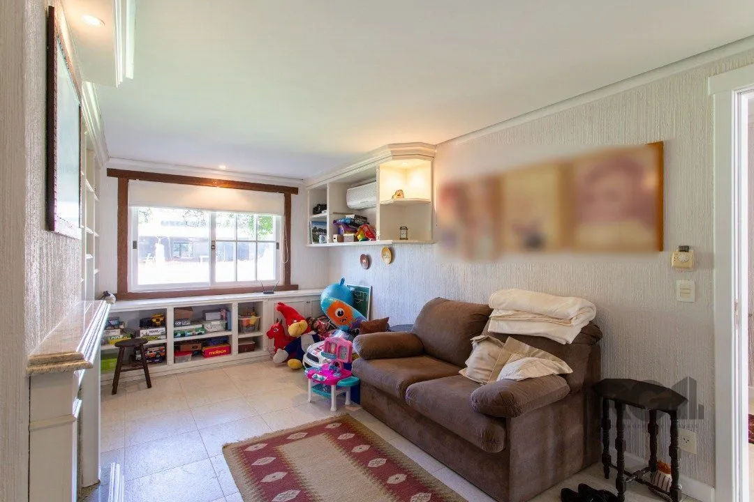 Imagem Casa para venda - 321m² - 4 suítes - Chapéu do Sol