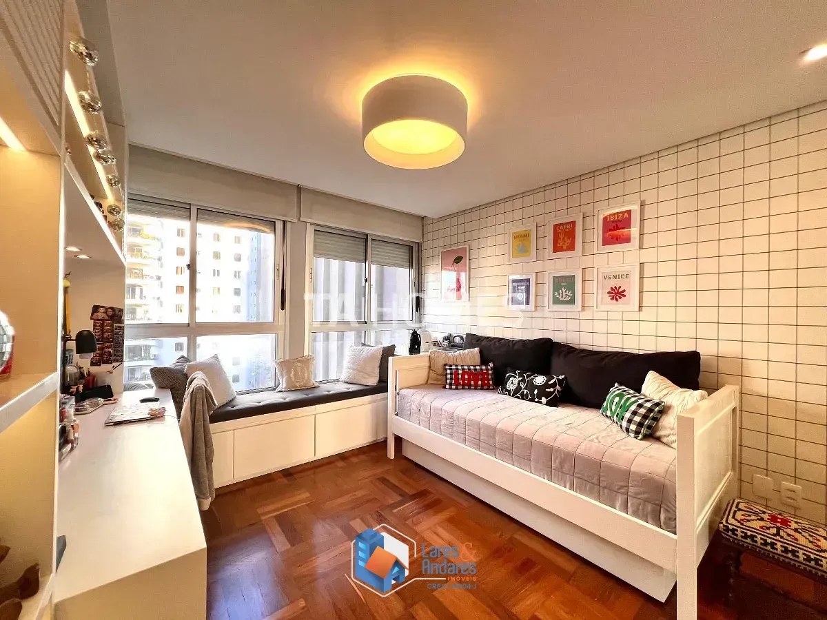Imagem Apartamento para venda em Jardim Paulistano com 3 quartos, sendo 1 suíte, 191m²