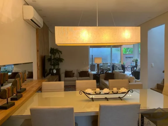 Imagem Casa Avenda Em Condominio de Alto Padrão