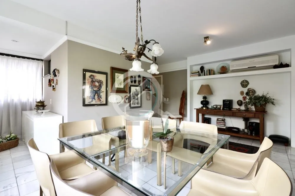 Imagem Raro apartamento andar inteiro, parte nobre da Av. Bagé, 148m2 privativos, 3 vagas de garagem, ampl...