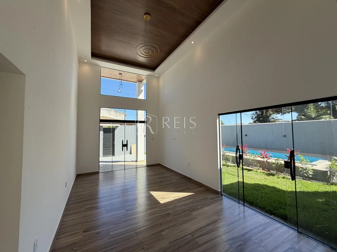 Imagem Casa para Venda em Rio das Ostras, Enseada das Gaivotas, 3 dormitórios, 1 suíte, 2 banheiros, 3 vagas